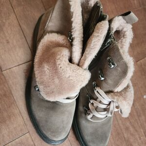 Naturalizer Julian Rose Shearling-Lined Lace-Up Winter Boots